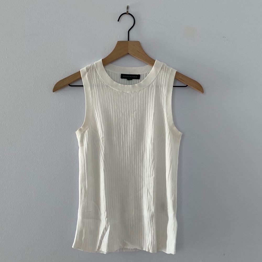 Banana Republic White Ribbed Tank
